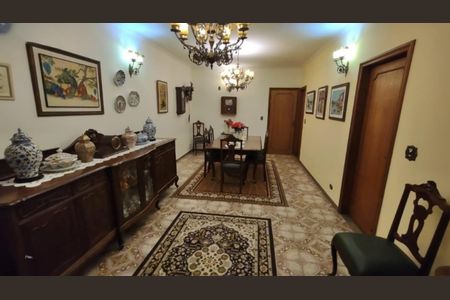 Casa à venda com 220m², 3 quartos e 3 vagas Casa à venda com 220m², 3 quartos e 3 vagasFoto 07