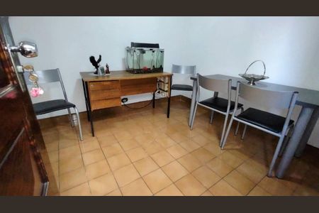 Casa à venda com 220m², 3 quartos e 3 vagas Casa à venda com 220m², 3 quartos e 3 vagasFoto 14