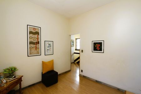 Casa à venda com 340m², 4 quartos e 2 vagasSala 2