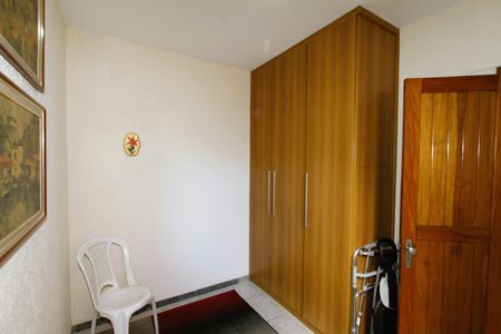 Casa à venda com 340m², 4 quartos e 2 vagasQuarto de Serviço