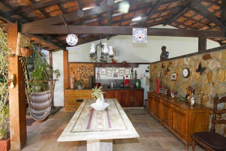 Casa à venda com 340m², 4 quartos e 2 vagasÁrea gourmet