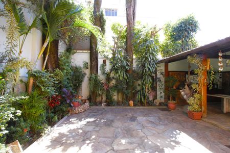 Casa à venda com 340m², 4 quartos e 2 vagasÁrea gourmet