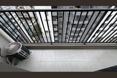 Studio à venda com 25m², 1 quarto e sem vaga Studio à venda com 25m², 1 quarto e sem vagaSacada