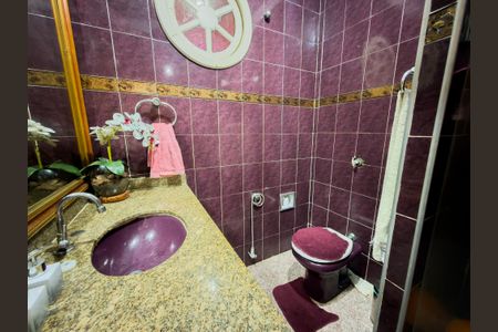 Casa à venda com 90m², 3 quartos e 1 vagaBanheiro 1