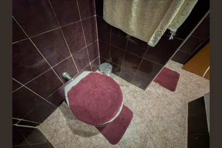 Casa à venda com 90m², 3 quartos e 1 vagaBanheiro 1