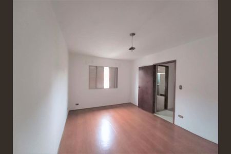 Casa à venda com 110m², 2 quartos e 2 vagas Casa à venda com 110m², 2 quartos e 2 vagasDormitório