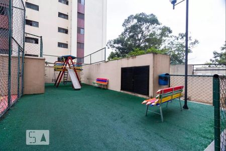 Apartamento à venda com 75m², 3 quartos e 2 vagas Apartamento à venda com 75m², 3 quartos e 2 vagasÁrea comum - Playground