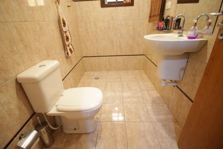 Casa à venda com 156m², 3 quartos e 1 vagaBanheiro 2