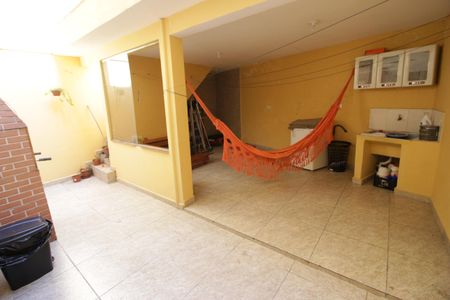 Casa à venda com 156m², 3 quartos e 1 vagaÁrea de Serviço