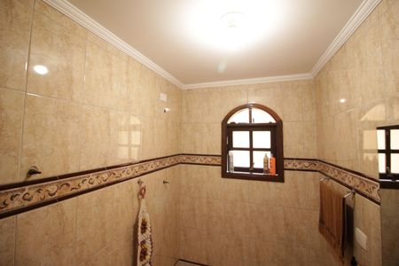 Casa à venda com 156m², 3 quartos e 1 vagaBanheiro 2