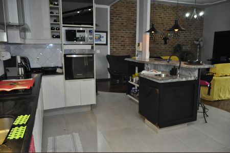 Casa à venda com 206m², 4 quartos e 4 vagasCozinha