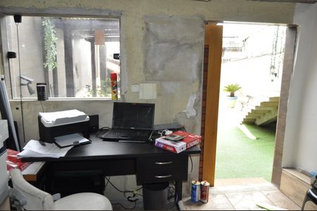 Casa à venda com 206m², 4 quartos e 4 vagasÁrea de Serviço