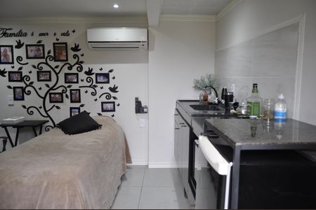 Casa à venda com 206m², 4 quartos e 4 vagasSuíte 2