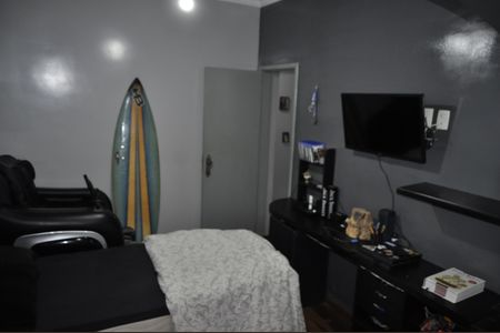 Casa à venda com 206m², 4 quartos e 4 vagasQuarto 2