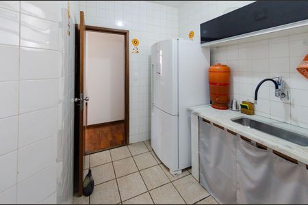 Apartamento à venda com 85m², 3 quartos e 2 vagas Apartamento à venda com 85m², 3 quartos e 2 vagasCozinha