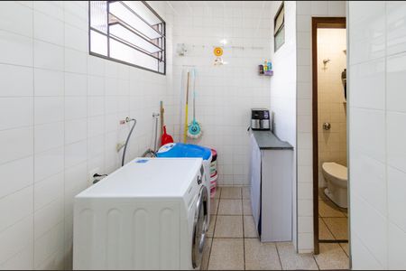 Apartamento à venda com 85m², 3 quartos e 2 vagas Apartamento à venda com 85m², 3 quartos e 2 vagasÁrea de serviço