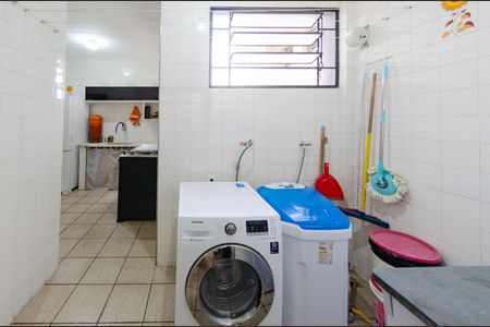 Apartamento à venda com 85m², 3 quartos e 2 vagas Apartamento à venda com 85m², 3 quartos e 2 vagasÁrea de serviço