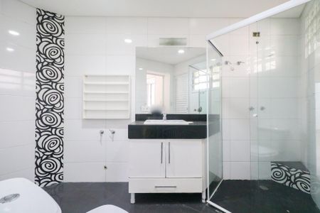 Casa à venda com 160m², 2 quartos e 2 vagas Casa à venda com 160m², 2 quartos e 2 vagasBanheiro da Suíte 2