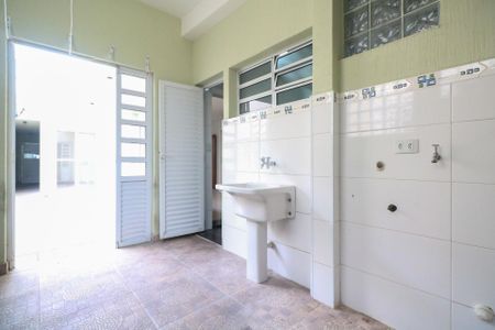 Casa à venda com 160m², 2 quartos e 2 vagas Casa à venda com 160m², 2 quartos e 2 vagasÁrea de Serviço