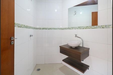 Casa à venda com 160m², 2 quartos e 2 vagas Casa à venda com 160m², 2 quartos e 2 vagasÁrea comum - Banheiro da Área Gourmet