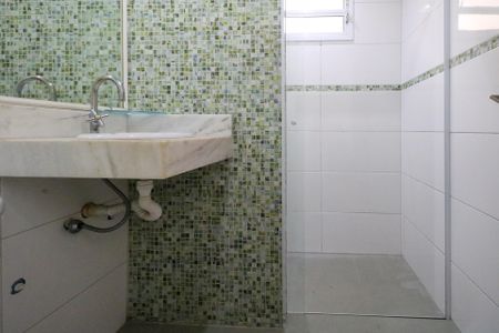 Casa à venda com 160m², 2 quartos e 2 vagas Casa à venda com 160m², 2 quartos e 2 vagasBanheiro Social