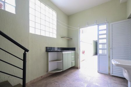Casa à venda com 160m², 2 quartos e 2 vagas Casa à venda com 160m², 2 quartos e 2 vagasÁrea de Serviço