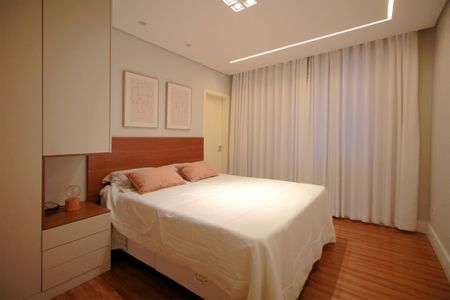 Apartamento à venda com 190m², 4 quartos e 3 vagasSuíte 3