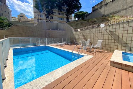Apartamento à venda com 190m², 4 quartos e 3 vagasÁrea comum - Piscina
