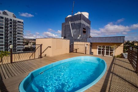 Apartamento à venda com 30m², 1 quarto e 1 vaga Apartamento à venda com 30m², 1 quarto e 1 vagaÁrea comum - Piscina