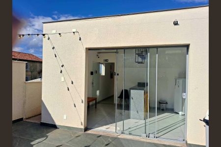 Studio à venda com 18m², 1 quarto e sem vaga Studio à venda com 18m², 1 quarto e sem vagaTerraço