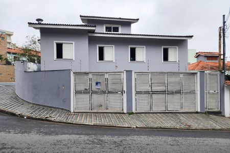 Casa à venda com 280m², 3 quartos e 4 vagas Casa à venda com 280m², 3 quartos e 4 vagasFachada