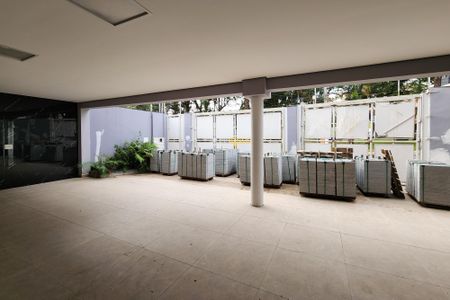 Casa à venda com 280m², 3 quartos e 4 vagas Casa à venda com 280m², 3 quartos e 4 vagasGaragem
