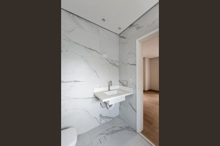 Casa à venda com 280m², 3 quartos e 4 vagas Casa à venda com 280m², 3 quartos e 4 vagasBanheiro da Suíte 2