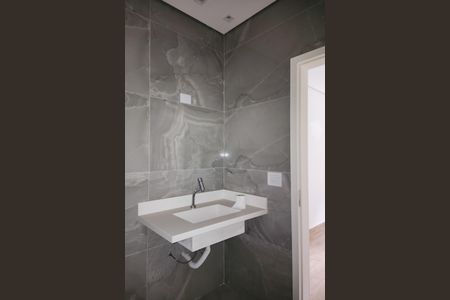 Casa à venda com 280m², 3 quartos e 4 vagas Casa à venda com 280m², 3 quartos e 4 vagasBanheiro da Suíte 1