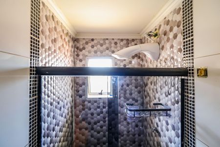 Casa à venda com 180m², 5 quartos e 2 vagas Casa à venda com 180m², 5 quartos e 2 vagasBanheiro da Suíte 2