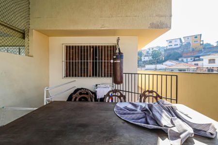 Casa à venda com 180m², 5 quartos e 2 vagas Casa à venda com 180m², 5 quartos e 2 vagasÁrea comum