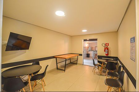 Apartamento à venda com 73m², 3 quartos e 2 vagas Apartamento à venda com 73m², 3 quartos e 2 vagasÁrea comum - Salão de festas