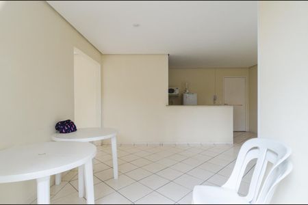 Apartamento à venda com 73m², 3 quartos e 2 vagas Apartamento à venda com 73m², 3 quartos e 2 vagasÁrea comum - Salão de festas