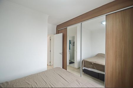 Apartamento à venda com 73m², 3 quartos e 2 vagas Apartamento à venda com 73m², 3 quartos e 2 vagasQuarto suíte