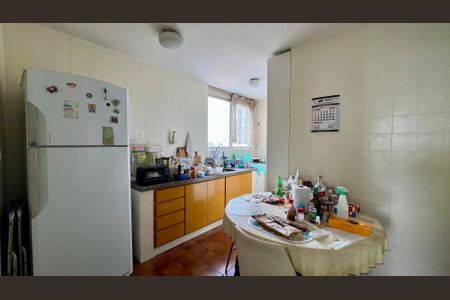 Apartamento à venda com 120m², 3 quartos e 1 vaga Apartamento à venda com 120m², 3 quartos e 1 vagaCozinha