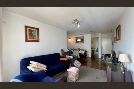 Apartamento à venda com 120m², 3 quartos e 1 vaga Apartamento à venda com 120m², 3 quartos e 1 vagaSala