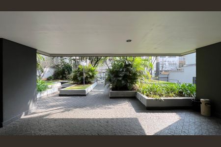 Apartamento à venda com 120m², 3 quartos e 1 vaga Apartamento à venda com 120m², 3 quartos e 1 vagaEntrada