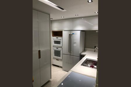 Apartamento à venda com 130m², 3 quartos e 3 vagasCozinha