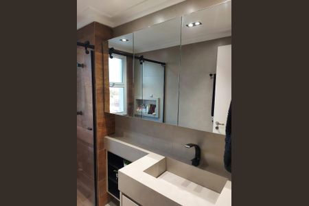 Apartamento à venda com 130m², 3 quartos e 3 vagasBanheiro 1