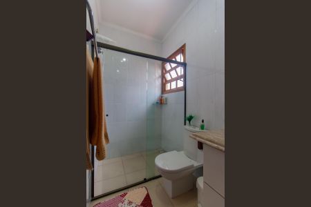 Casa à venda com 300m², 6 quartos e 3 vagas Casa à venda com 300m², 6 quartos e 3 vagasBanheiro da Suíte