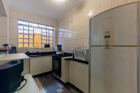 Casa à venda com 300m², 6 quartos e 3 vagas Casa à venda com 300m², 6 quartos e 3 vagasCasa 2 - Cozinha