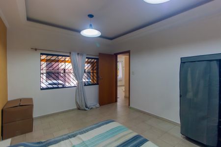 Casa à venda com 300m², 6 quartos e 3 vagas Casa à venda com 300m², 6 quartos e 3 vagasCasa 2 - Suíte