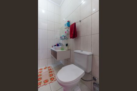 Casa à venda com 300m², 6 quartos e 3 vagas Casa à venda com 300m², 6 quartos e 3 vagasCasa 2 - Banheiro da Suíte