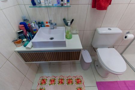 Casa à venda com 300m², 6 quartos e 3 vagas Casa à venda com 300m², 6 quartos e 3 vagasCasa 2 - Banheiro da Suíte