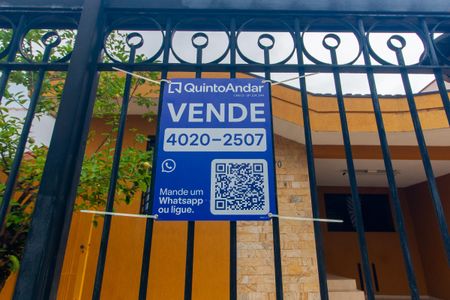 Casa à venda com 300m², 6 quartos e 3 vagas Casa à venda com 300m², 6 quartos e 3 vagasPlaca Instalada
